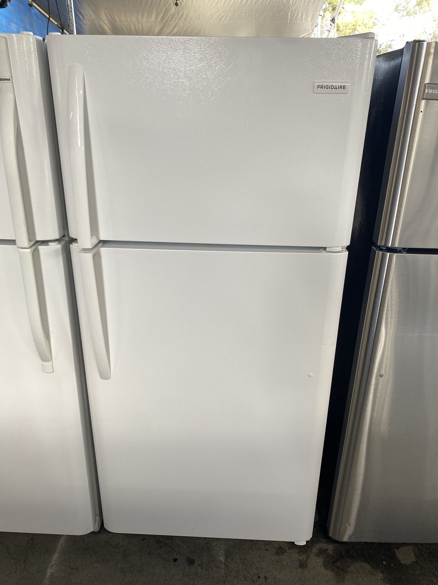 Frigidaire Refrigerator 