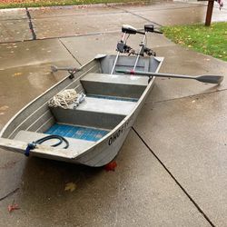 8 Foot 2 Person Aluminum Fishing Boat with Motors