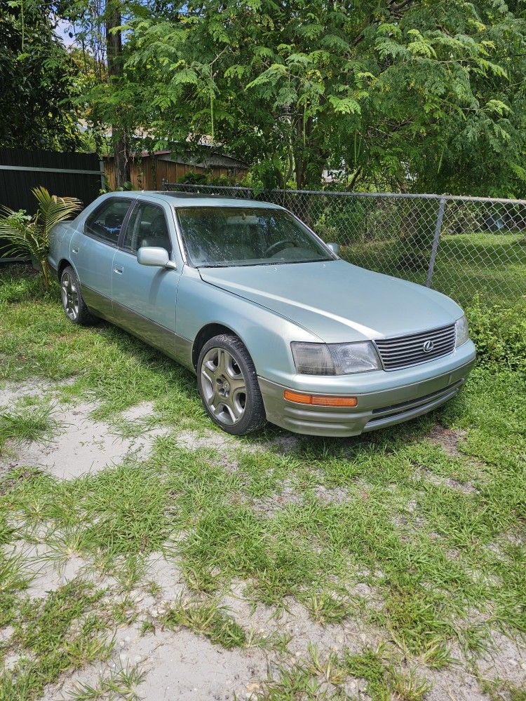 1997 Lexus LS
