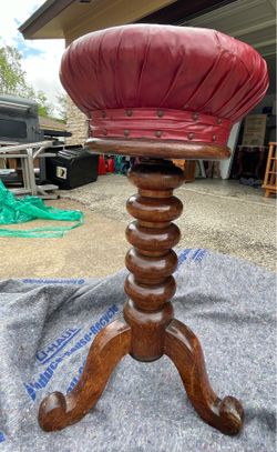 Very Cool and Unique Antique English Tripod Stool with Original Provenance Label