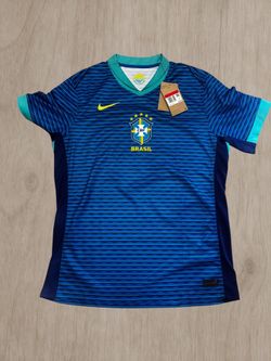Nike Brazil 2024/25 Away Stadium Jersey Size: Men’s Large