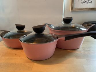 Thyme & Table 32-Piece Cookware & Bakeware Nonstick Set, Black for Sale in  Grand Prairie, TX - OfferUp