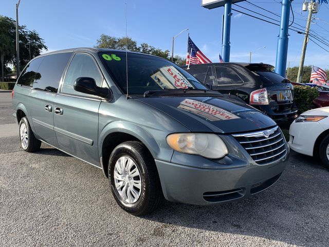 2006 Chrysler Town & Country