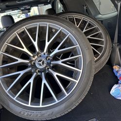 20’ Inch Mercedes s580 s63 s550 Wheels New Tires