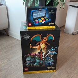Lego Pokémon Charizard Set And Badge Limited Set