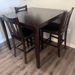 4 Person Dining Room Table Set 