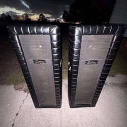 Vintage Kustom Tuck & Roll Speakers