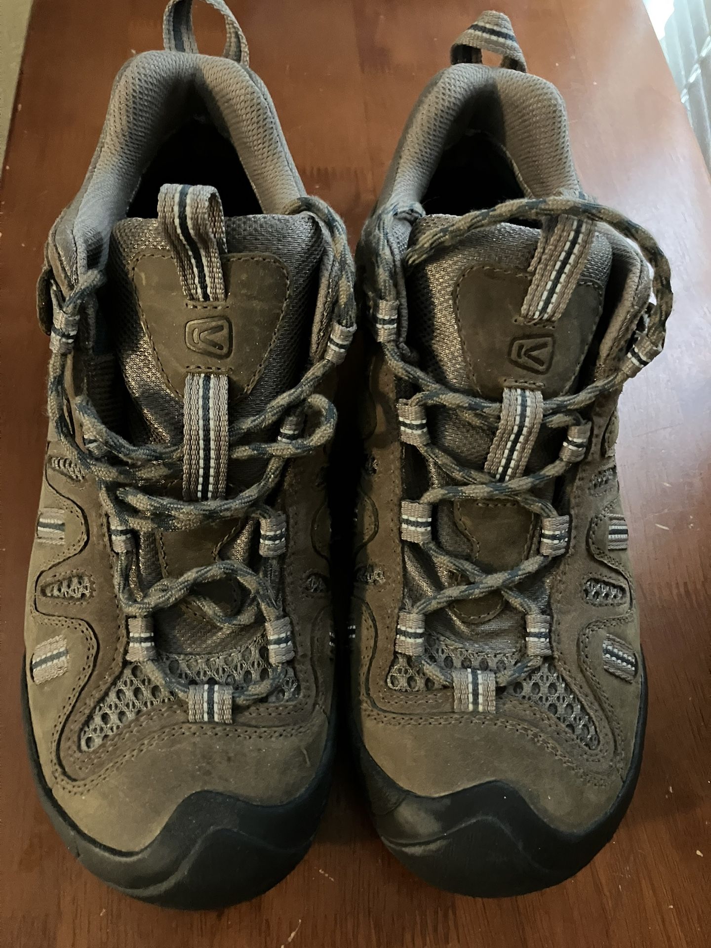 KEEN Hiking Shoes