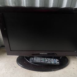 📺 Samsung LN22B460 22" HDTV – Like New