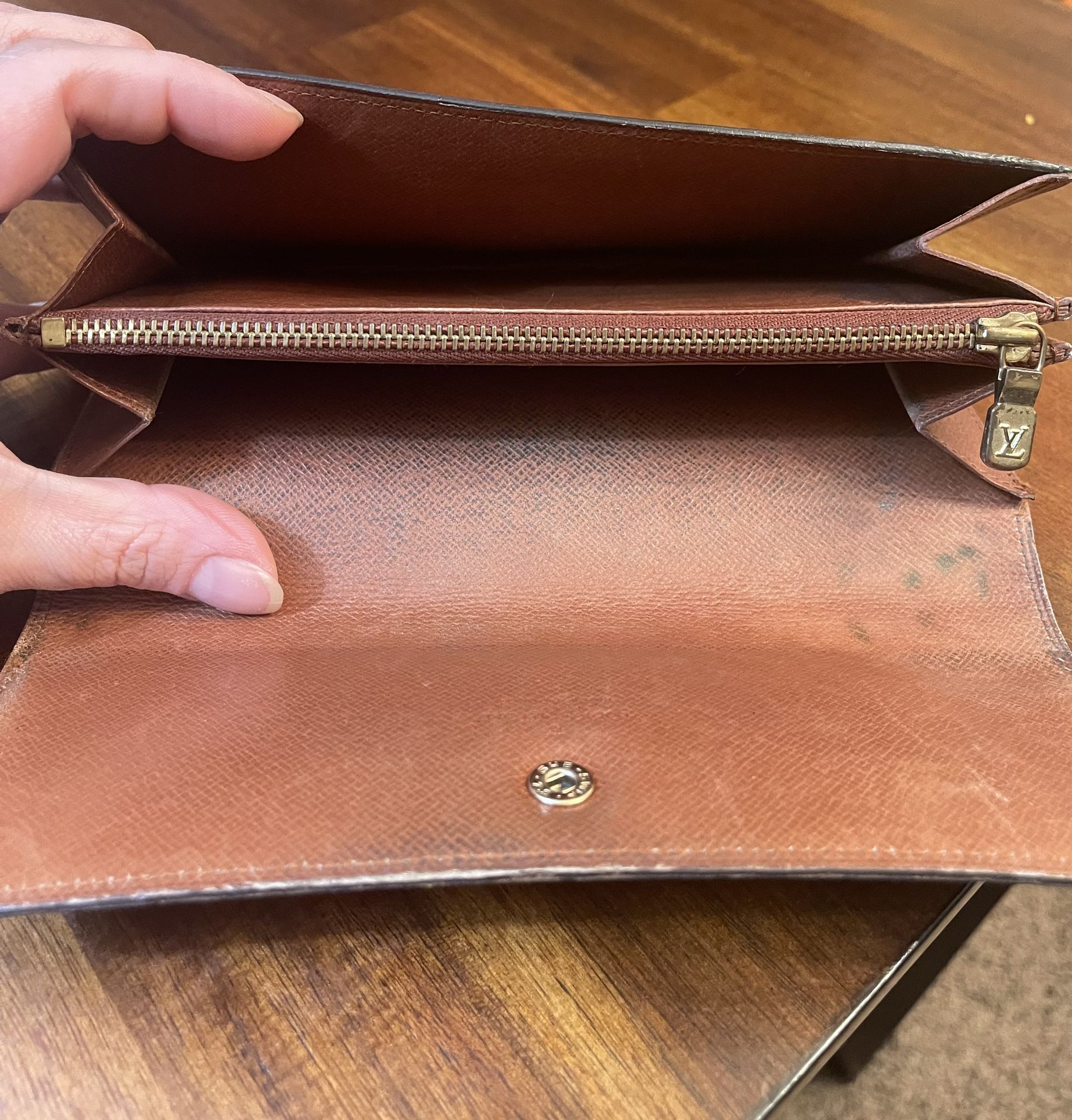 Louis Vuitton 80's long wallet Used 1988 Corner - Depop