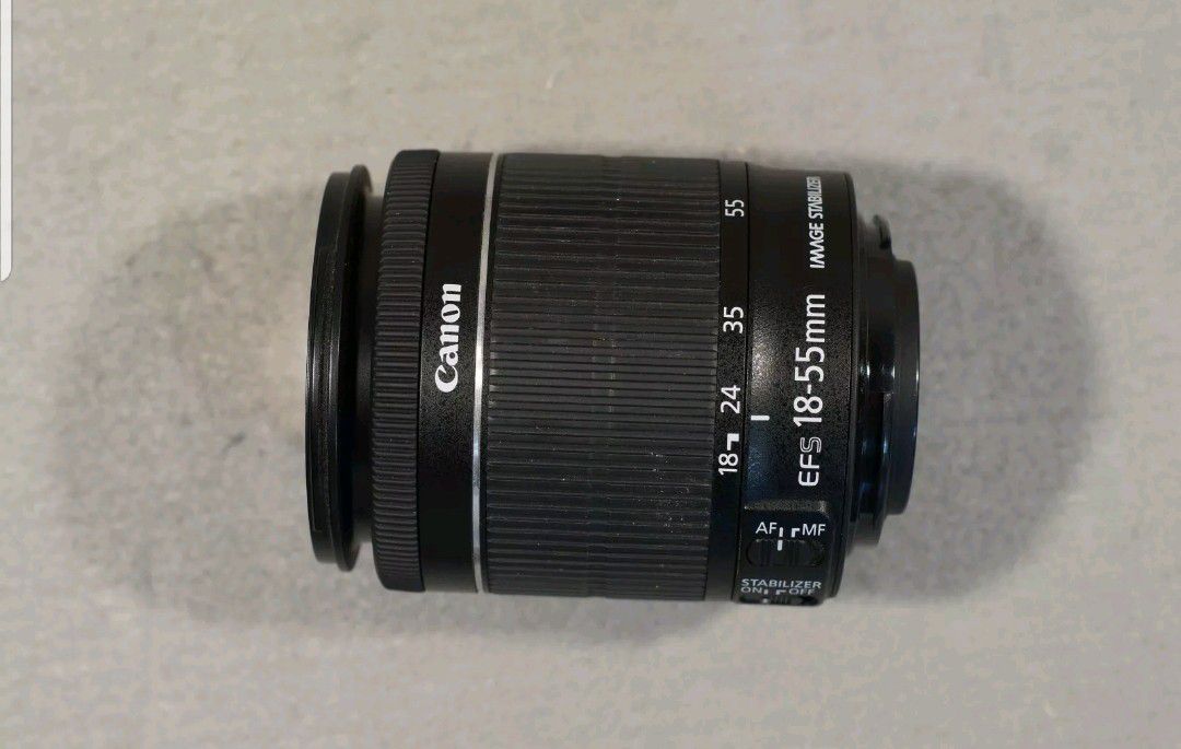 Canon 18-55 STM IS f/3.5-5.6 Kit lens