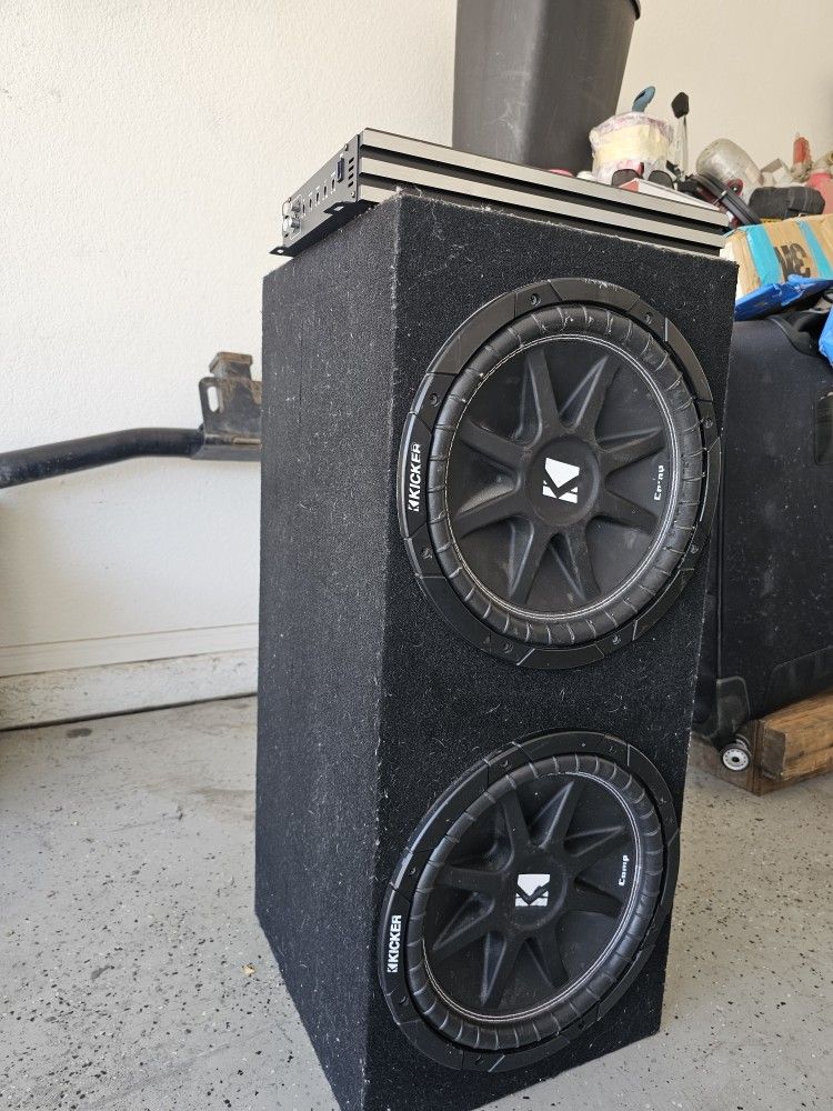 12 In Kiker Subs And Power Acustic Amp