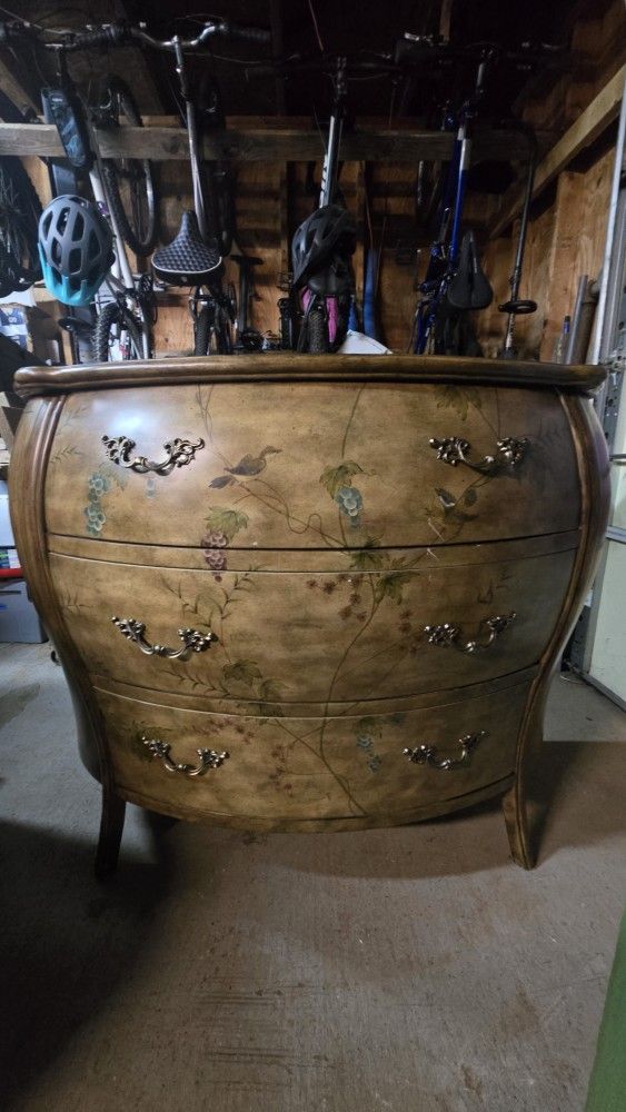 Antique Style Beautiful, Fine Art Dresser, Chest Of Drawers