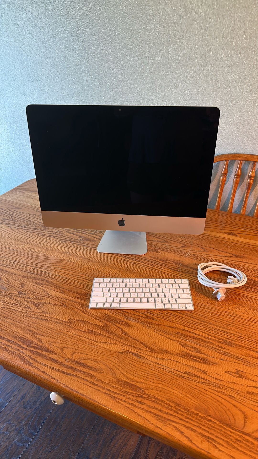 iMac 21.5" (2015) – 8GB RAM / 1TB HDD