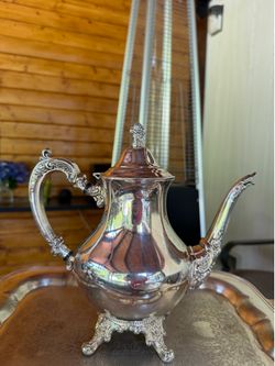 Silver plated tea pot - Oneida