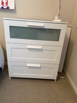 Dresser and 2 night stands