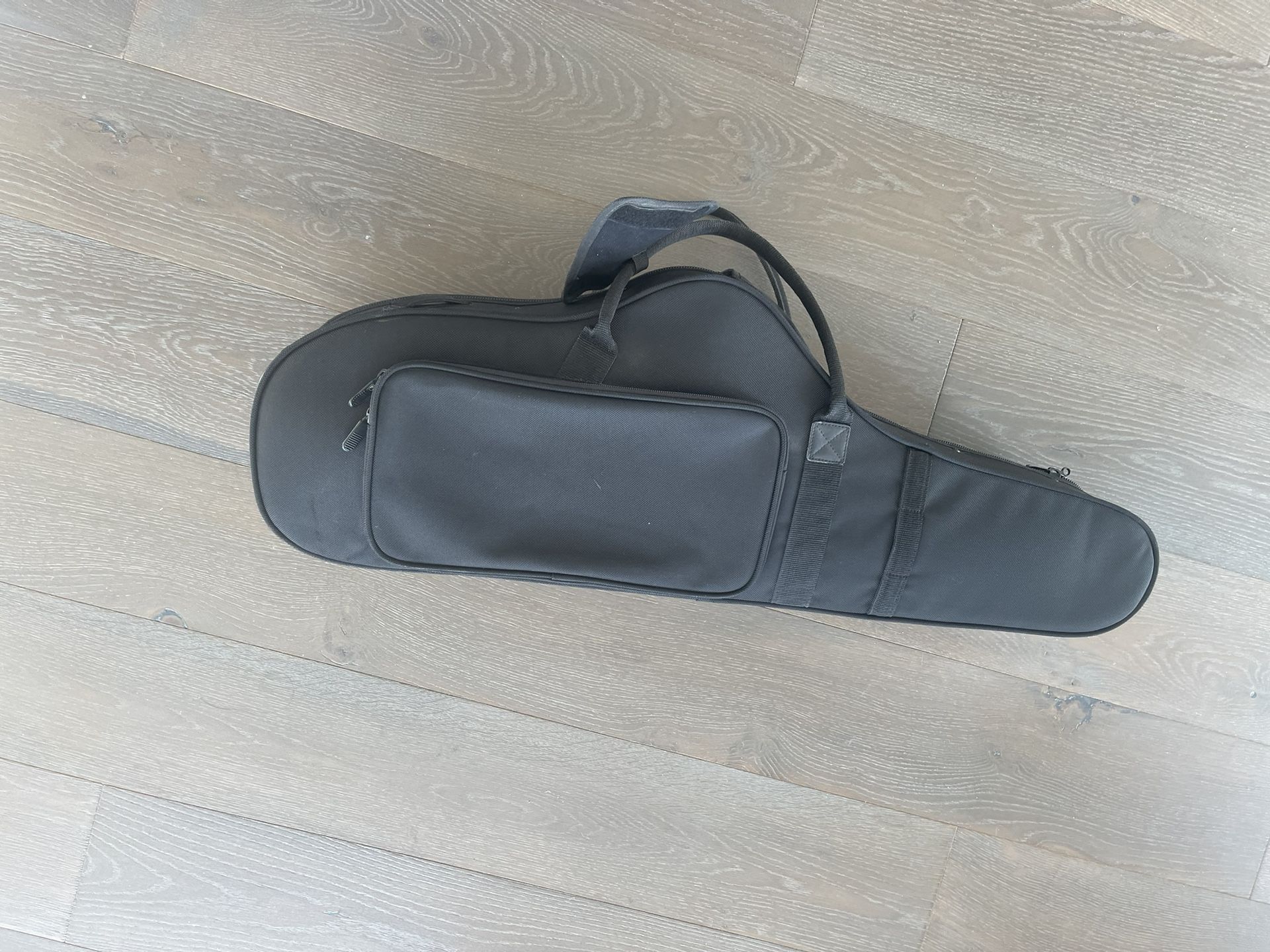Pro Teck Tenor Saxophone Case