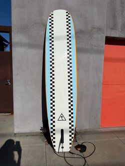 8.5’ Catch Surf Plank single-fin foam surfboard