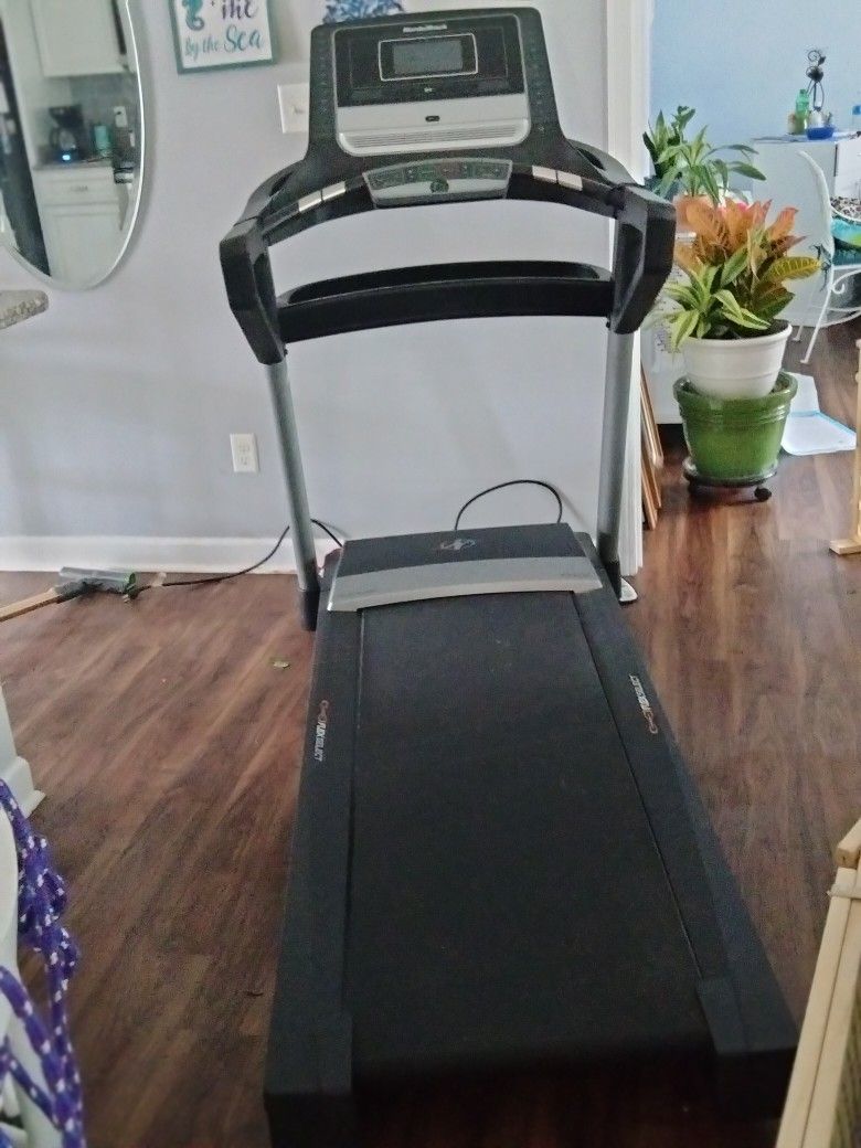 Tread Mill. NORDICTRACT