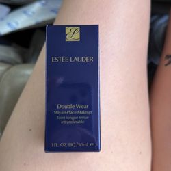 Estée Lauder Double Wear