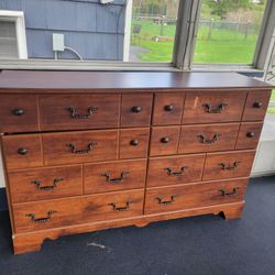 Dresser 8 Drawers 