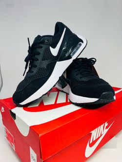 Nike Air Systm (GS) size 6.5Y / 8W NEW