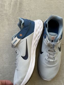 11.5 Nike Revolution 6 FlyEase Next Nature running shoes