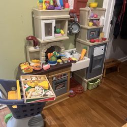 Play Kitchen 