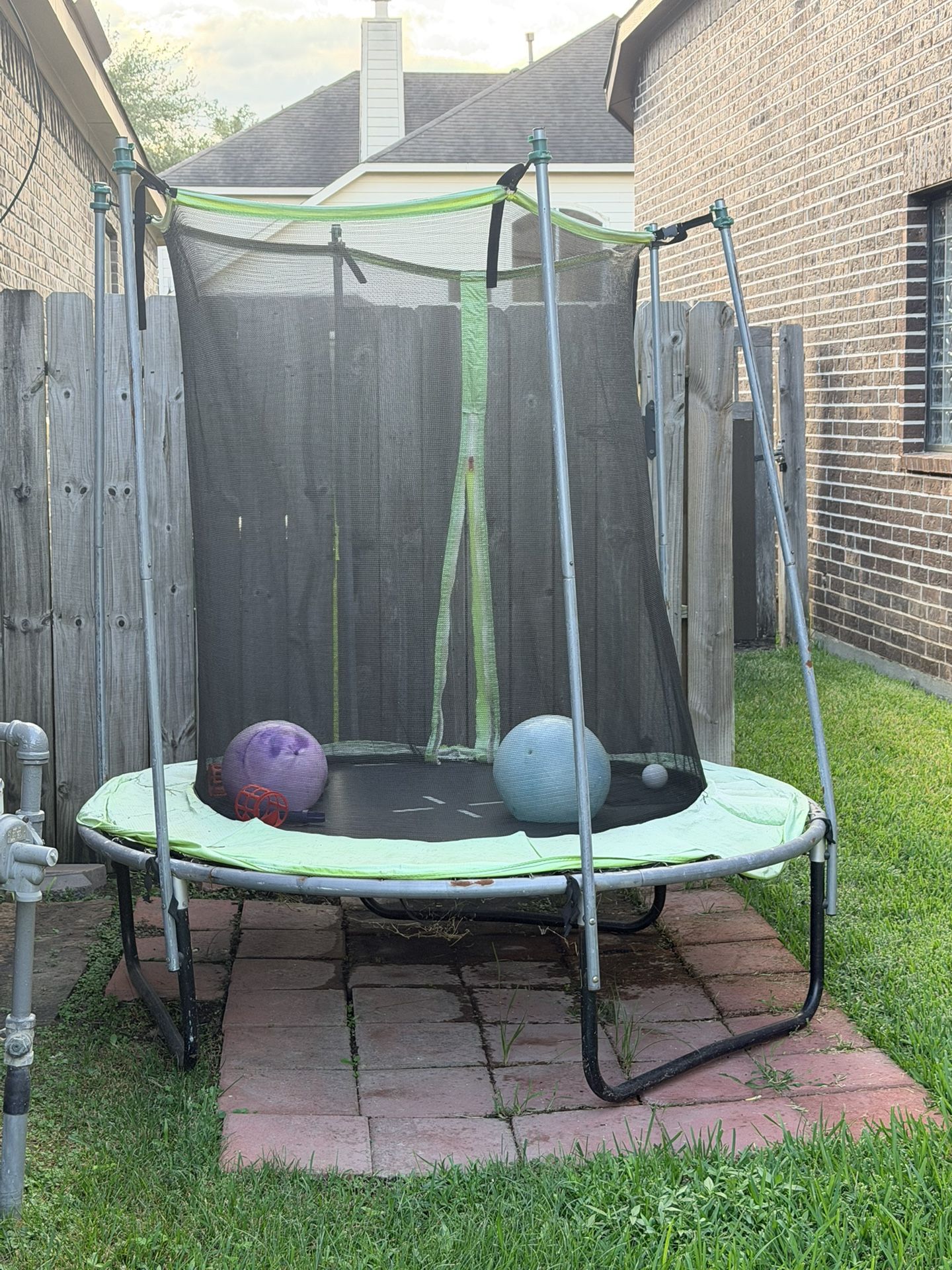 Trampoline 