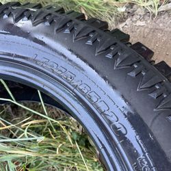 Tires 275 / 65 R20