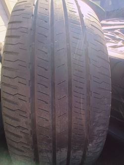 225/60R18 Dunlop Tires (2)