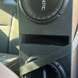 Hypnotics 10s, Amp, Cables