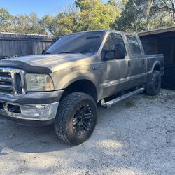 2003 Ford F350 Parting Out (parts)