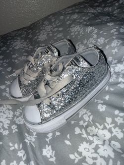 Girls glitter converse size 4c