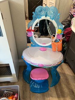 Little mermaid vanity