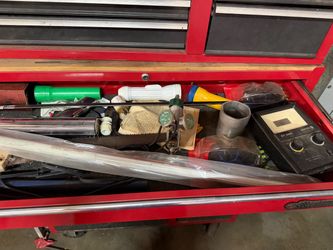 Craftsman tool chest with tools