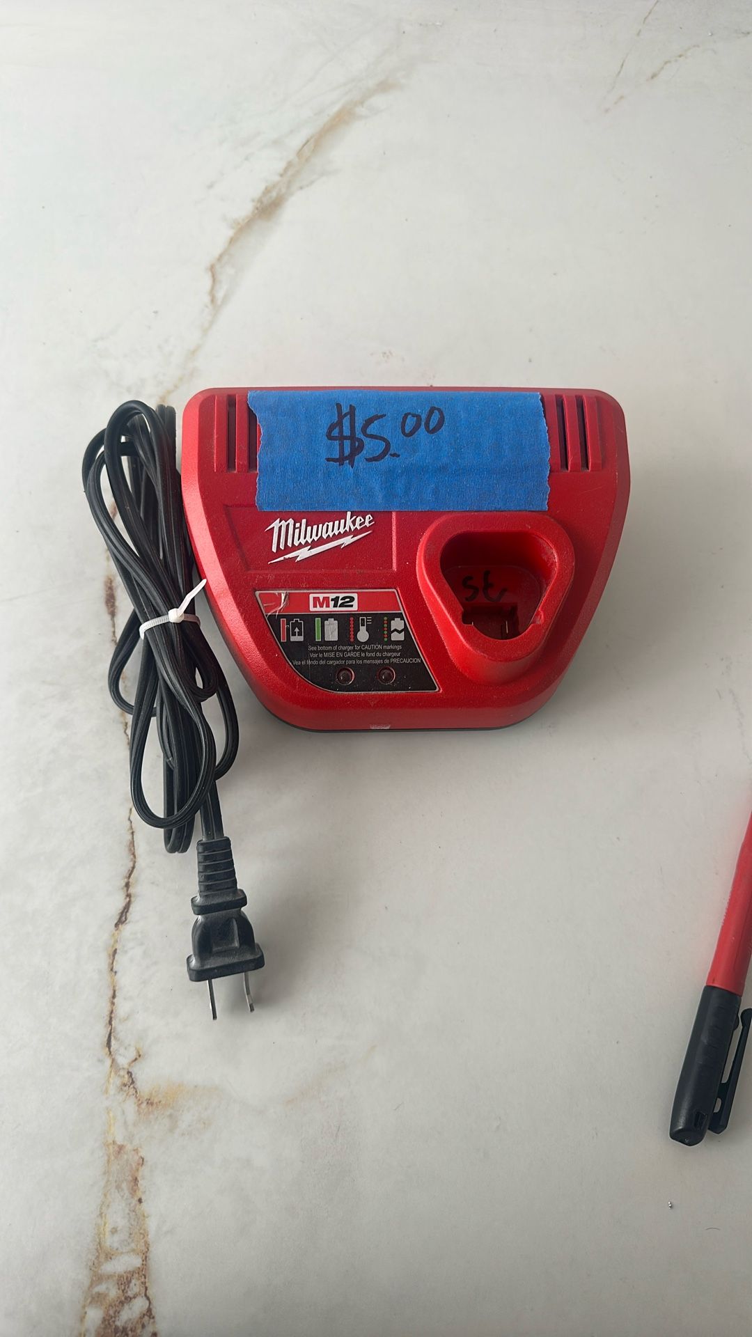 Milwaukee M12 Battery Charger