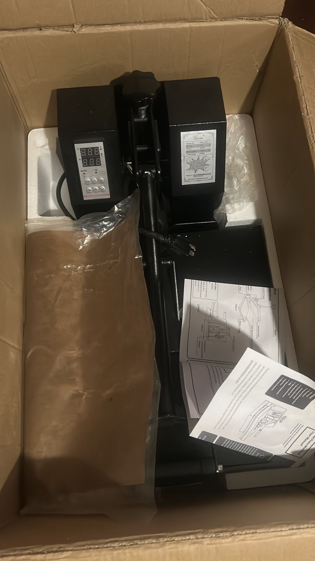 Brand New Tee Shirt Press. Open Box Never Used