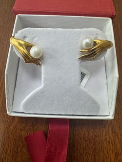 18kt gold earrings