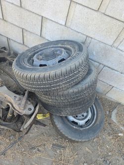 Nissan 720 parts