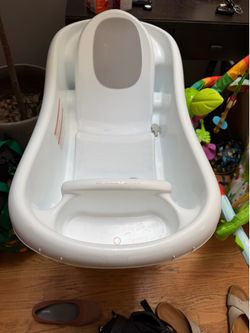 Free infant/ toddler tub