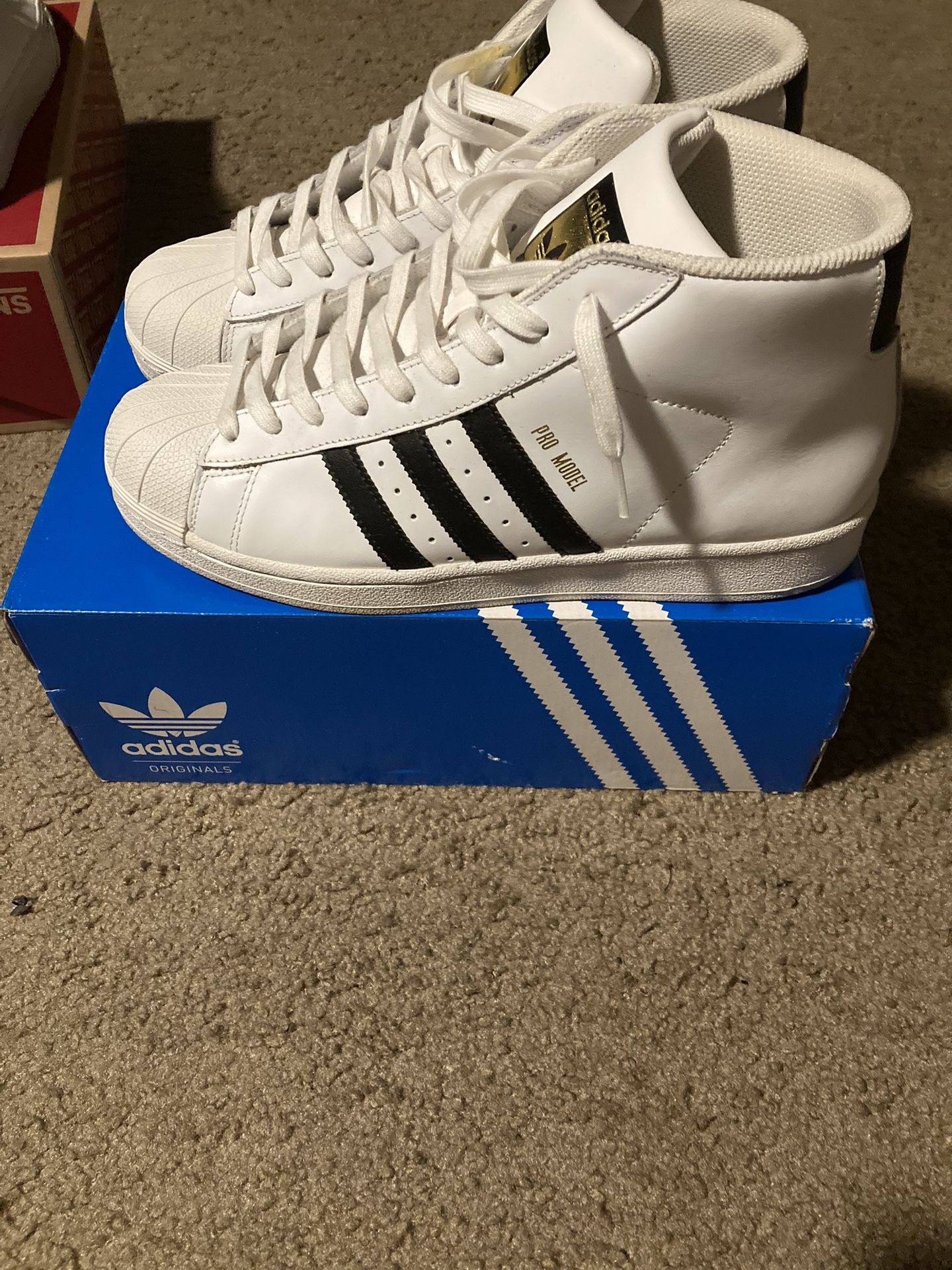 Pro Model Adidas White - Size 10