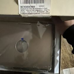 iPad 6th Gen Keyboard 