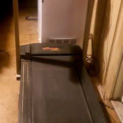 Treadmill 