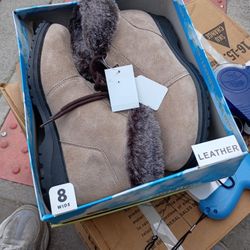 C O B B I E Cuddlers Leather Women's Size 8 Wide Winter Boot New