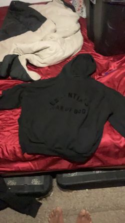 Black Essential hoodie