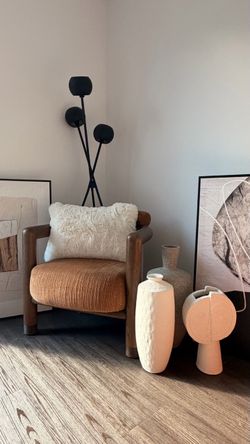 ✈️ MOVING SALE – Crate & Barrel Accent Chair (NEW)
