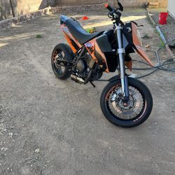 2007 KTM 690 Super Moto