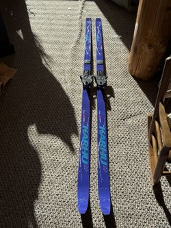 Cross Country Skis 200cm Poles / Bindings Included 