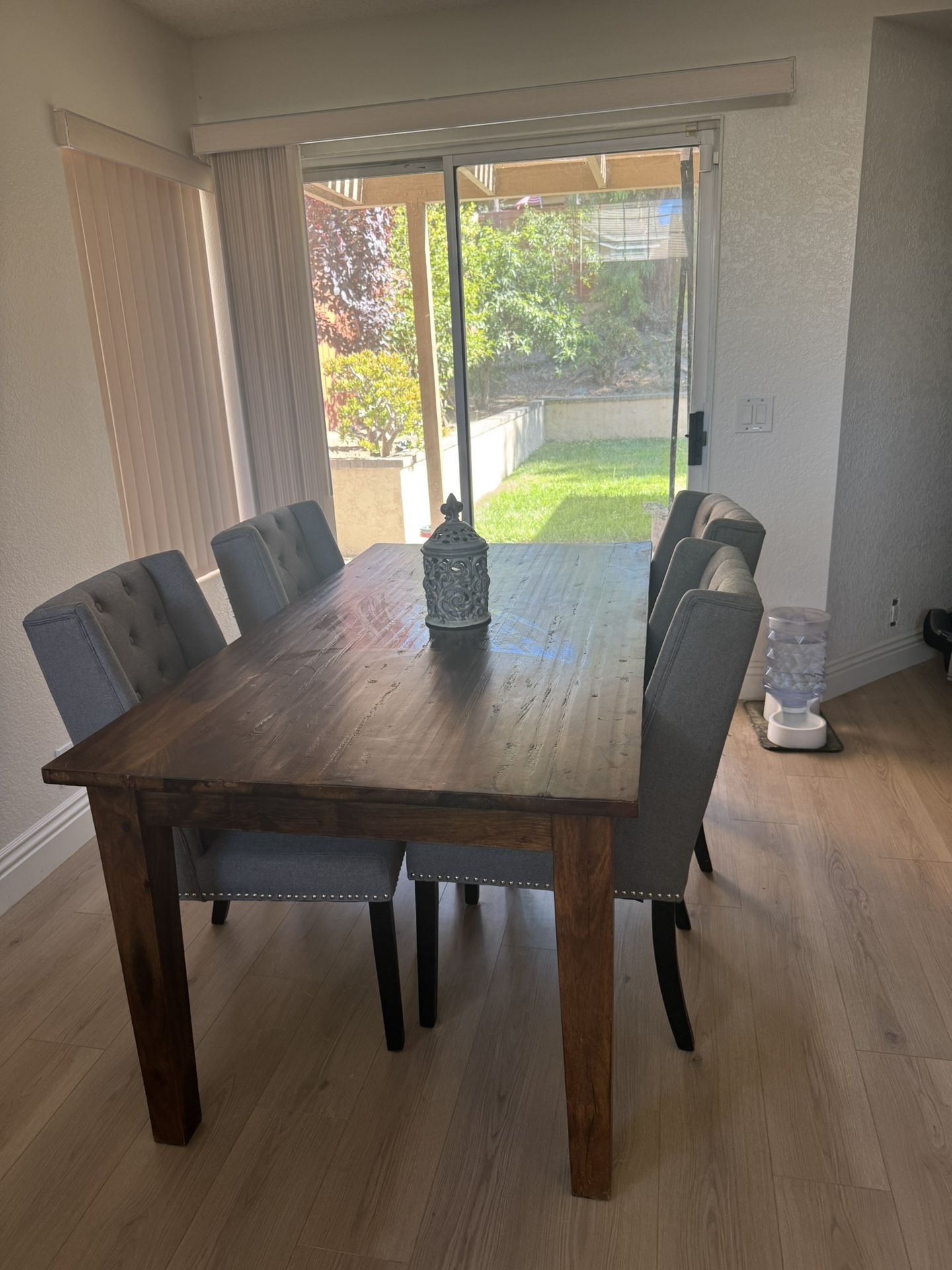 Dining Table And Chairs 